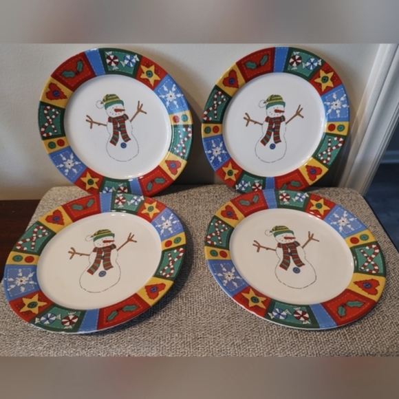 Set of 4 Snowman Country Christmas Plates - Picture 3 of 6